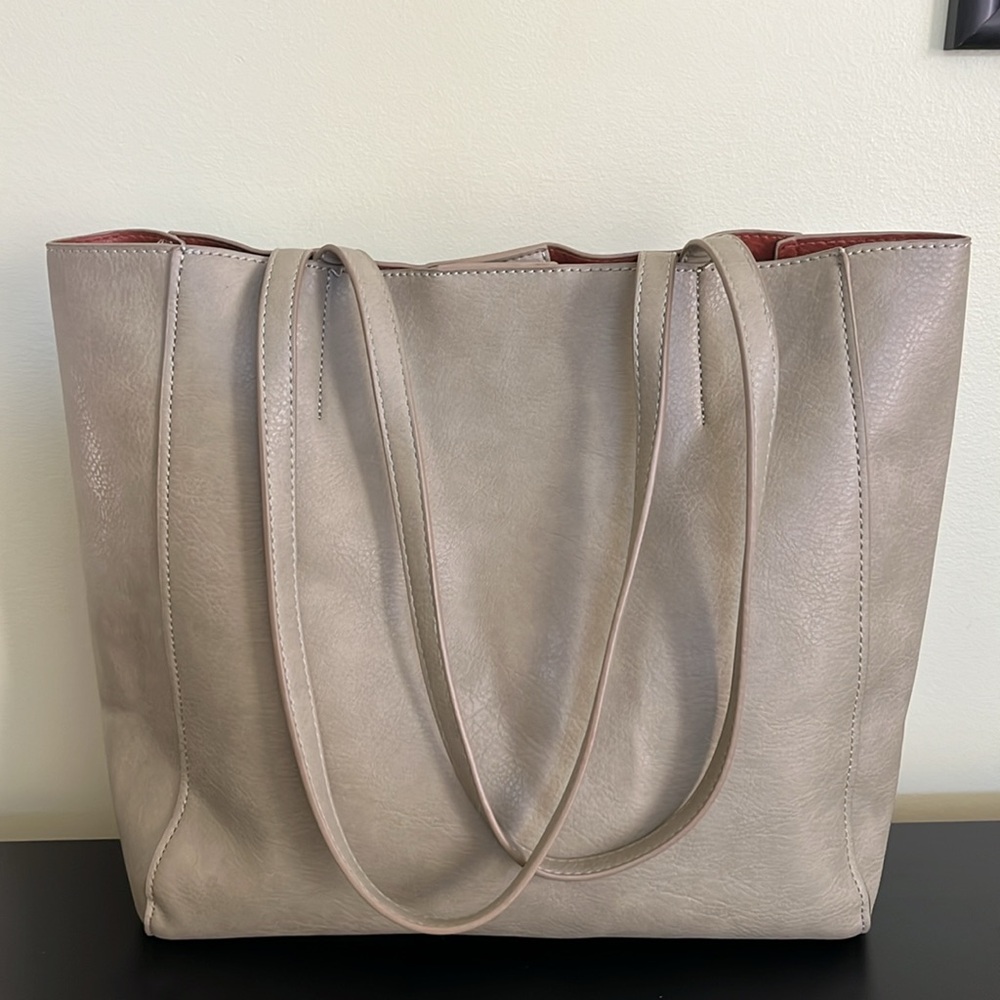 Olive green shoulder tote and pouch - Picture 12 of 13